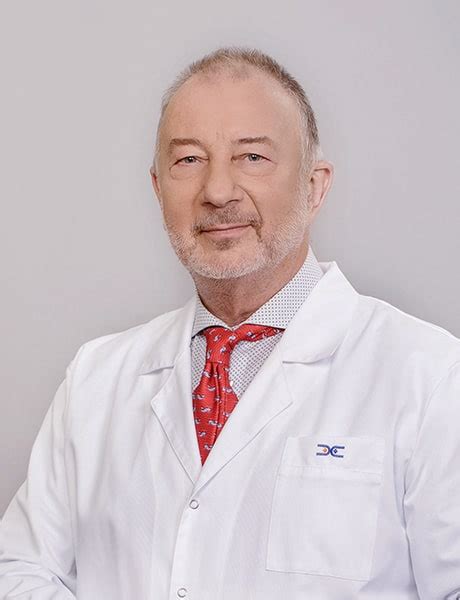 Gydytojas neurologas Jokūbas Fišas savo darbo kabinete