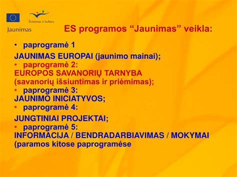 Jaunimas, užsiimantis kūrybine veikla klube