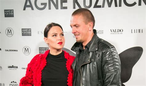 Justė Arlauskaitė-Jazzu ir Donatas Ivanauskas, besidalijantys šypsenomis