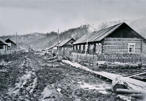 Nuotraukos iš tremties vaikų kasdienybės Sibire
