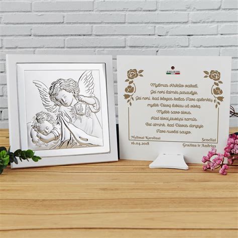 Simbolinis paveikslėlis, vaizduojantis krikšto apeigas