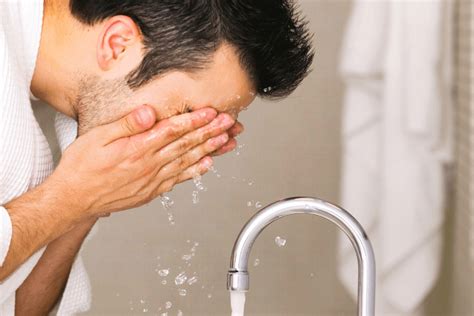 Kūdikio veido prausimas