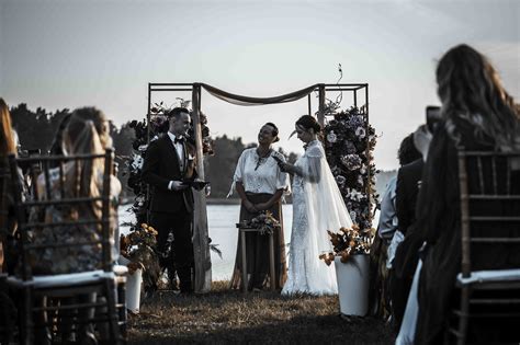 Santuokos ceremonijos iliustracija