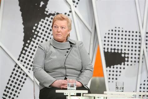 Adelė Karaliūnaitė gamtoje