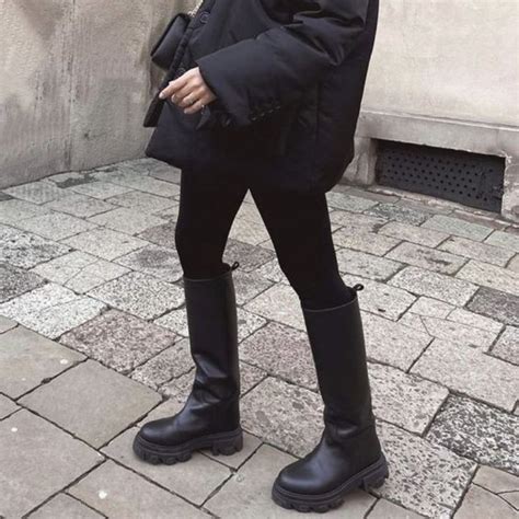 Auliniai batai su ilgu aulu, skirti žiemai