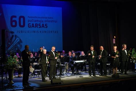 Panevėžio muzikinio teatro pastato fasadas