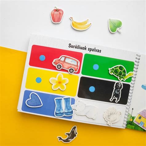 Montessori knyga su daugkartiniais lipdukais