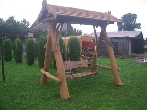 Skirtingų tipų medinių sūpynių konstrukcijos