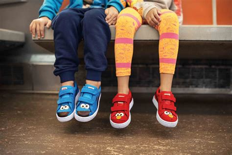 PUMA vaikų sportinių batelių asortimentas