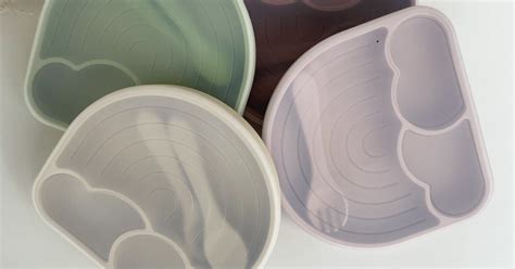 Silikoninės lėkštės su prisisiurbimo pagrindu