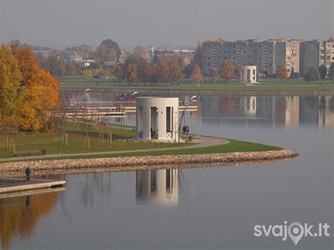 Telšių miesto panorama prie Masčio ežero