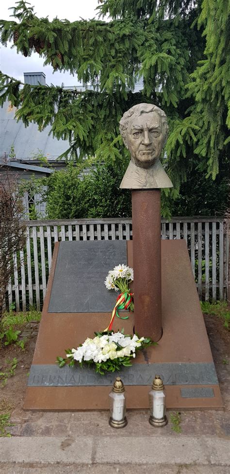 Bernardo Brazdžionio (Vytės Nemunėlio) portretas