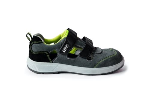 vaikiškos pėdos raida ir patogūs batai