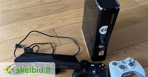 Xbox 360 konsolė su pulteliais