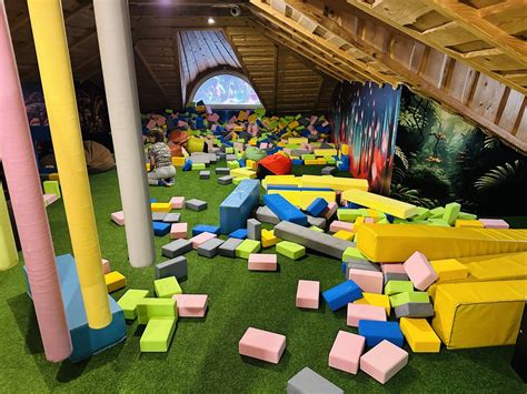 Pramogėnai - vaikų žaidimų erdvė Palangoje