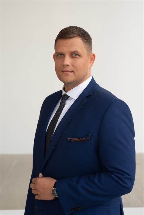 Turto administratoriaus atsakomybė ir sandorių ribojimai