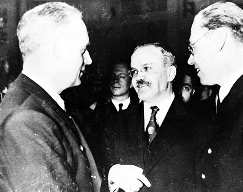 Molotovo-Ribentropo pakto pasirašymo momentas