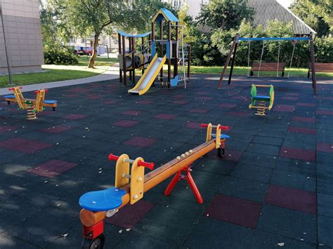 vaikų žaidimų aikštelės renovacija