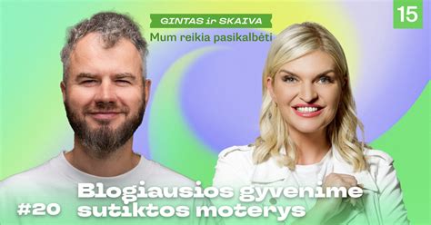 Moterys priimanti save su apgamais