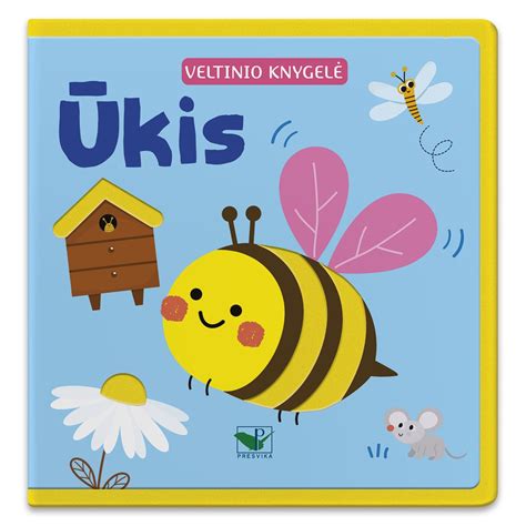 rankos ir pirštukai tyrinėja veltinio knygelės detales