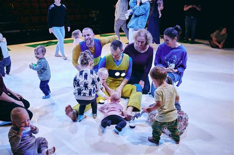 Šokio teatro „Dansema“ pasirodymas su specialiųjų poreikių vaikais