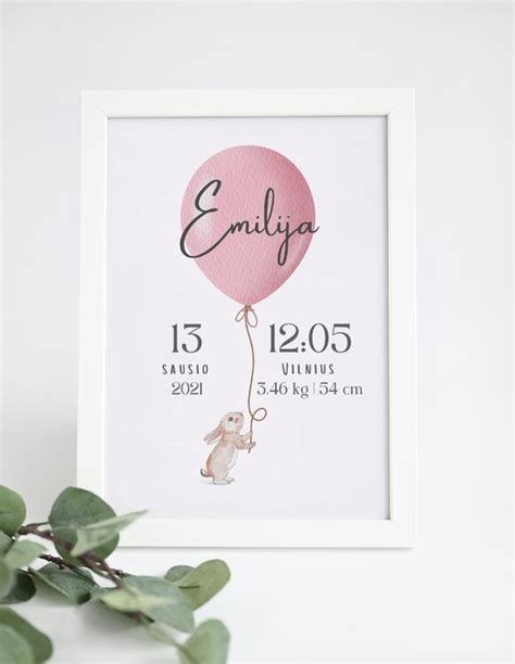 Medinio kūdikio gimimo rėmelio pavyzdys