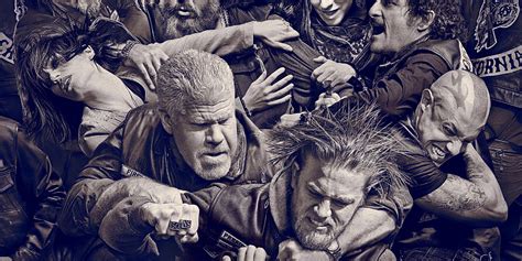Sons of Anarchy klubo nariai ant motociklų