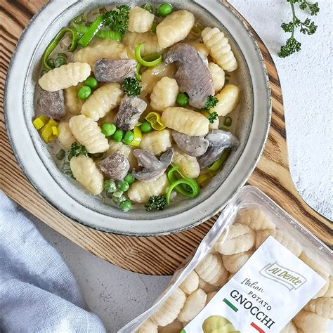 Bulvių virtinukai su padažu