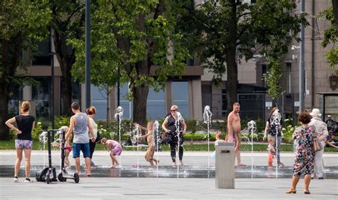 Lukiškių aikštės paminklo diskusija iliustracija