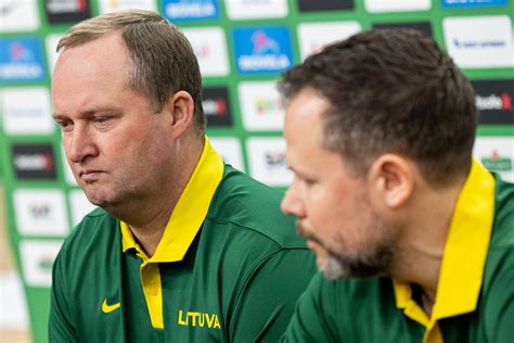 Kazys Maksvytis prie Lietuvos rinktinės vairo
