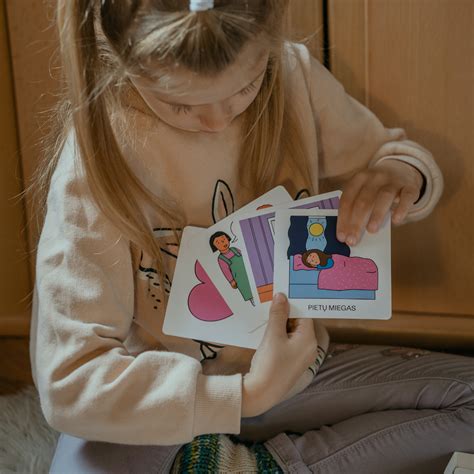 vizualinės komunikacijos priemonės bendravimui su vaikais