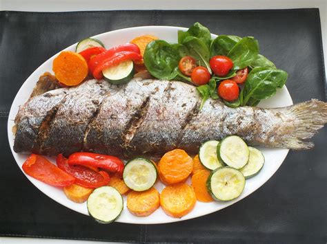 Įvairūs žuvies patiekalai kūdikiams