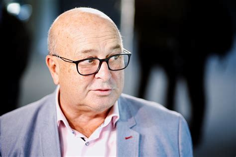 Jaunasis Visvaldas Matijošaitis milicijos uniforma