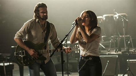 Bradley Cooperis ir Lady Gaga filme „Taip gimė žvaigždė“