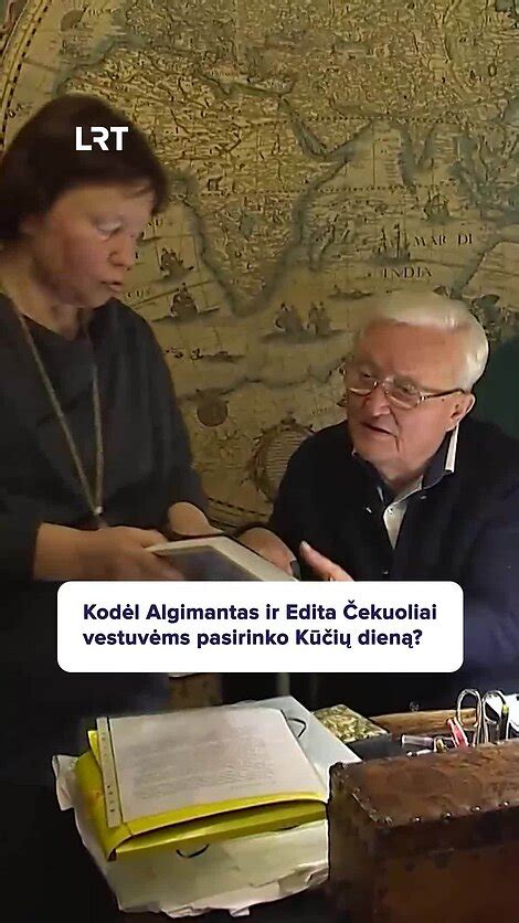 Algimantas ir Edita Čekuoliai, laikantys rankas