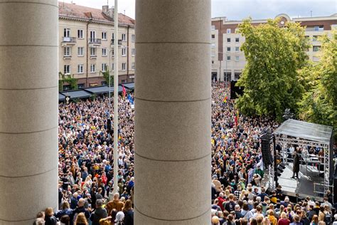 Žindančių moterų protestas už teisę žindyti viešai