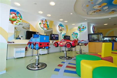vaiku kirpykla interjeras