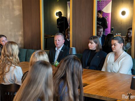 Jaunimo savanorystė ir tarptautinis bendradarbiavimas