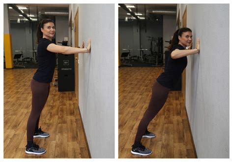 Nėščioji atlieka atsispaudimus nuo sienos