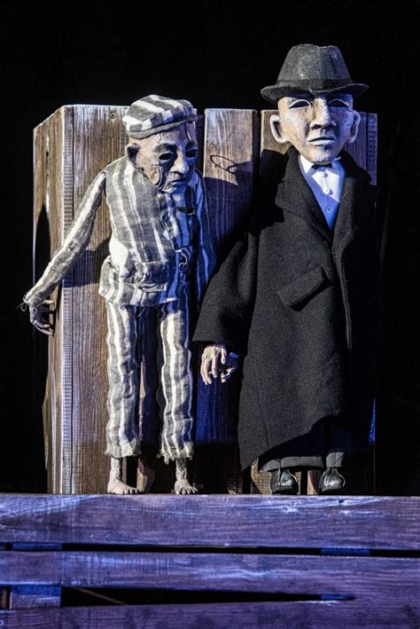 Teatro uždanga ir scena