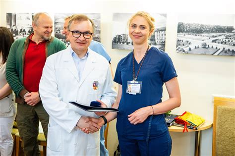 Kauno klinikų medikų komanda konsultuoja šeimą