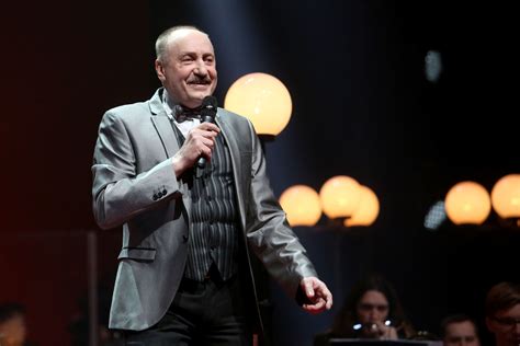 Jaunas Antanas Čapas su gitara
