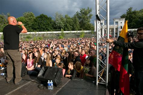 Queen koncertas stadione