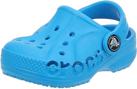 Visa šeima suderintais Crocs batais