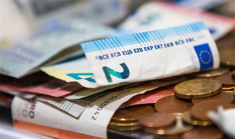 Apmokėjimo būdų piktogramos (banko pavedimas, grynieji pinigai)