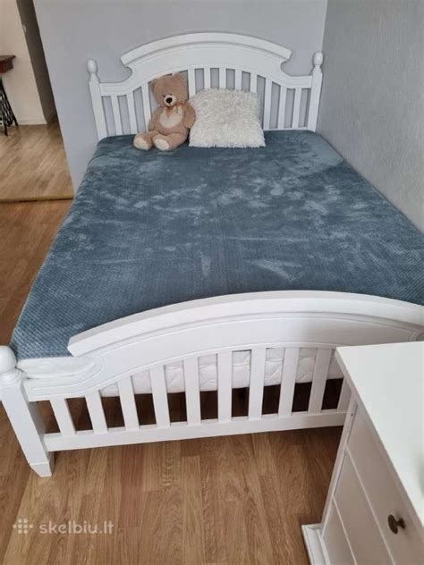 vaiko miegamasis su patogia lova ir kokybišku čiužiniu