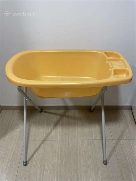 standartinė plastikinė kūdikio vonelė