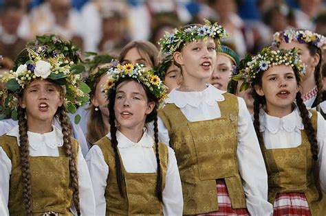 Vaikų choras dainų šventėje