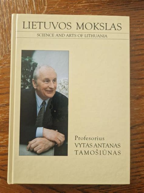 Profesorius Algimantas Tamelis darbo aplinkoje