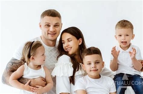 Šeima, svarstanti skyrybas ir turto padalijimą